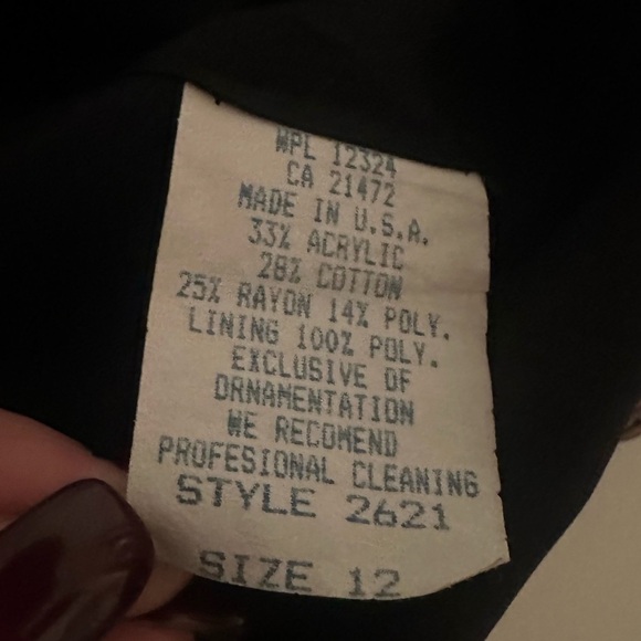 Vintage HOWARD WOLF Woven Tapestry Jacket Tan Brown
Horn Buttons NWOT. Size 12.‎ - Picture 11 of 11